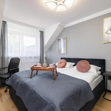 The Historic Kazimierz District - With Parking By Renters * 크라쿠프