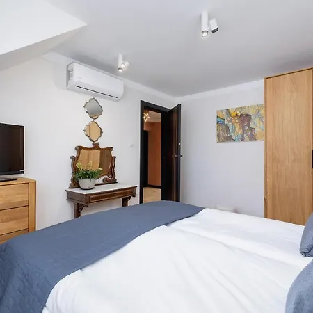 The Historic Kazimierz District - With Parking By Renters Krakow