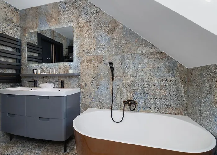 The Historic Kazimierz District - With Parking By Renters Appartement Cracovie