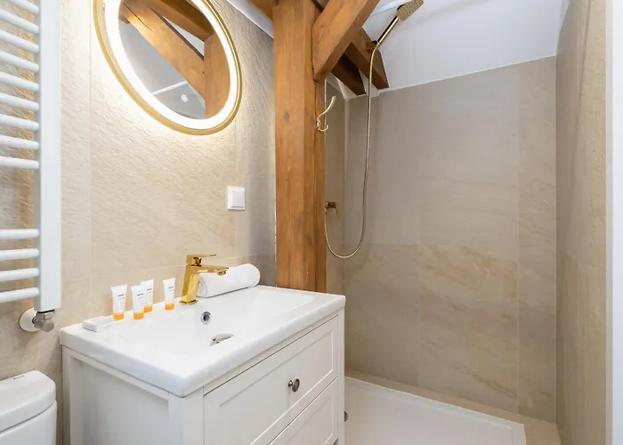 The Historic Kazimierz District - With Parking By Renters Appartement Cracovie